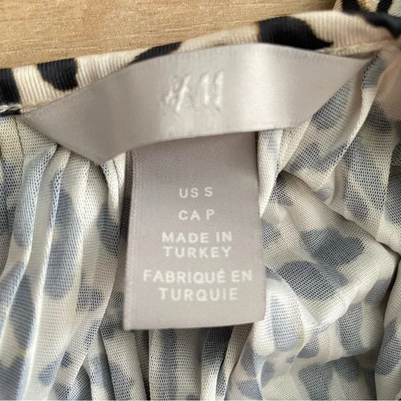 H&M Leopard Print Sleeveless Dress - Picture 6 of 10